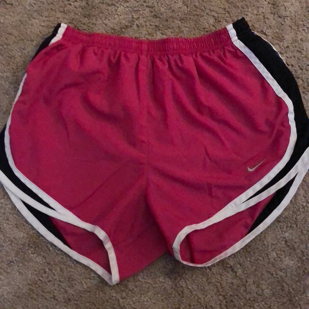 2 pairs of nike shorts